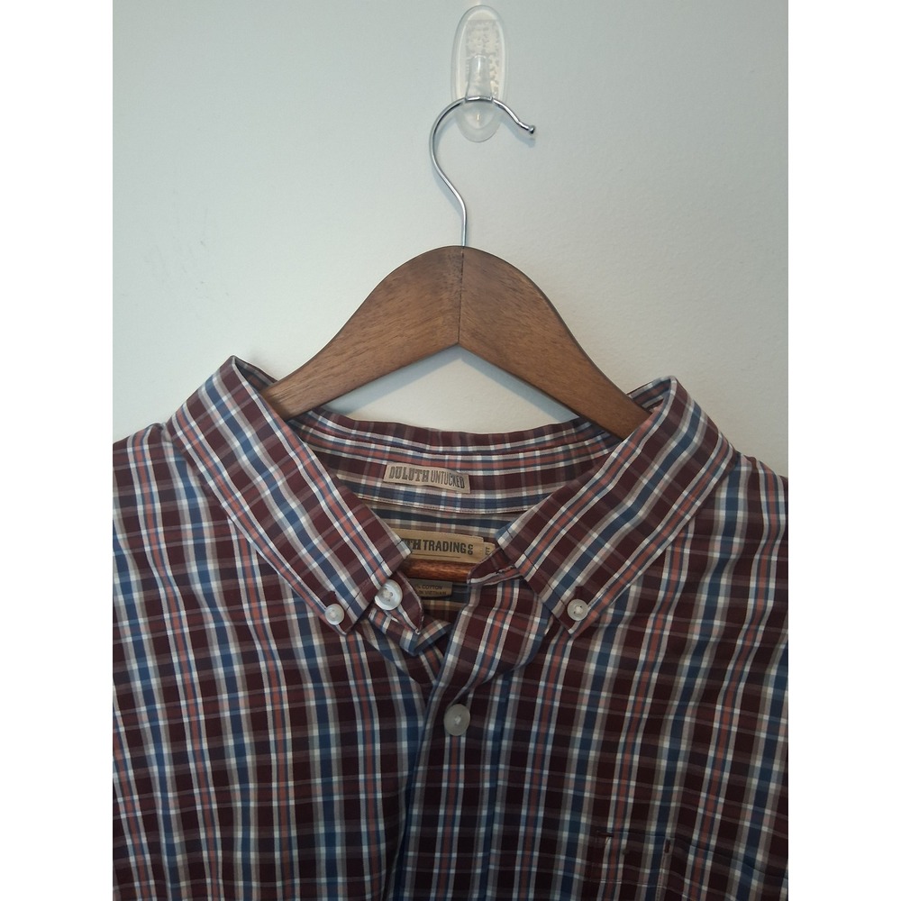 Rugged Duluth Trading Co Button Down Shirt Mens 2XL Burgundy Plaid Untucked Fit - Picture 2 of 8